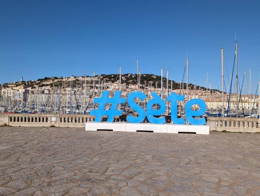 Studio Cosy Vue Et Front De Mer Sete Exterior photo